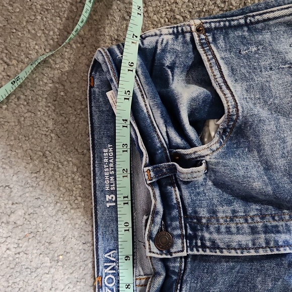 Juniors 13 Arizona highest rise slim straight jeans raw edge distressed - Picture 6 of 7